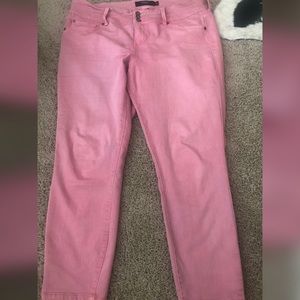 Torrid pink ankle jeans